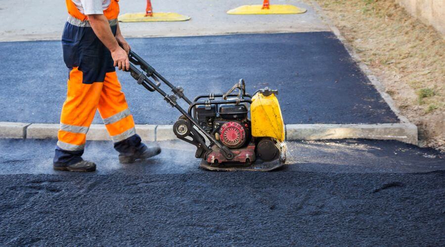 Professional gutter cleaning in Hunker, PA